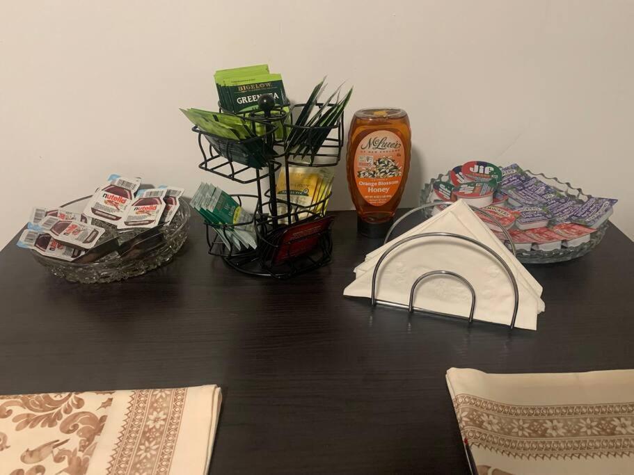Comfy And Chic Boston Apartment! Free Parking Екстериор снимка