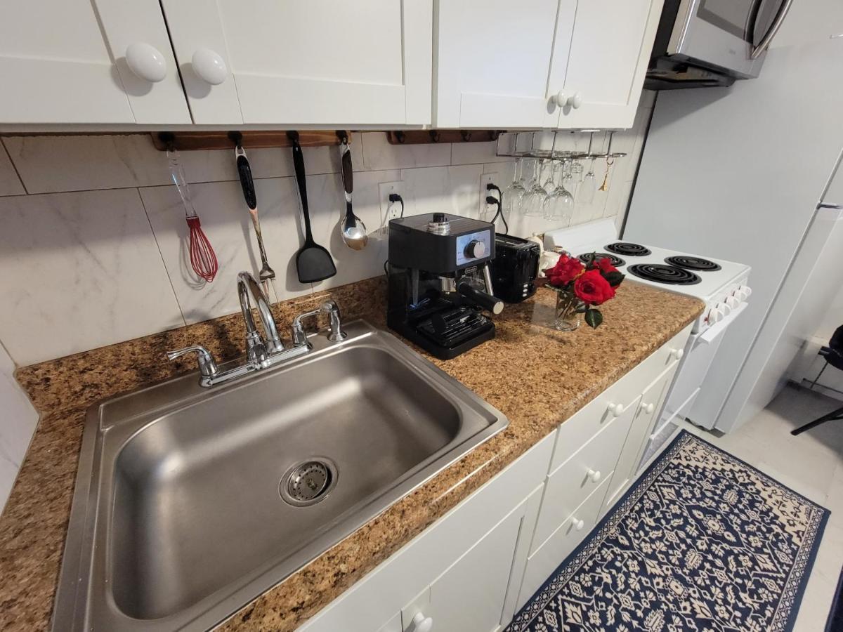 Comfy And Chic Boston Apartment! Free Parking Екстериор снимка