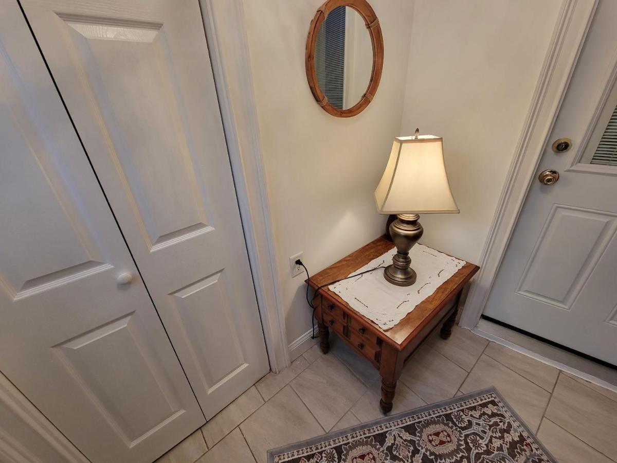 Comfy And Chic Boston Apartment! Free Parking Екстериор снимка