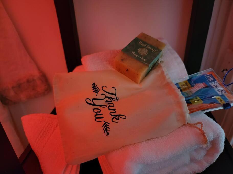 Comfy And Chic Boston Apartment! Free Parking Екстериор снимка