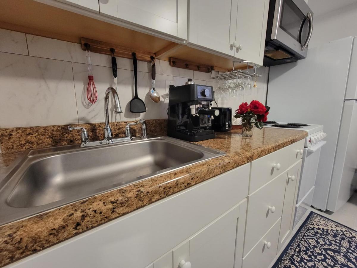 Comfy And Chic Boston Apartment! Free Parking Екстериор снимка
