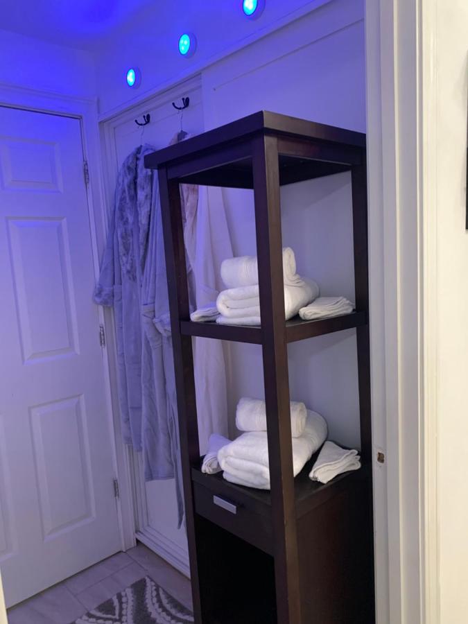 Comfy And Chic Boston Apartment! Free Parking Екстериор снимка
