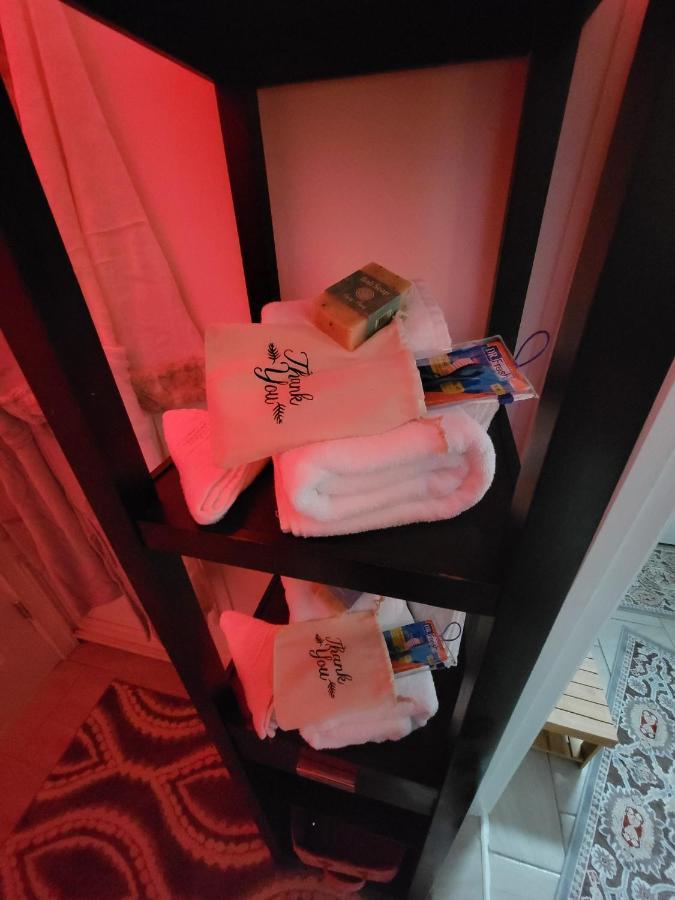 Comfy And Chic Boston Apartment! Free Parking Екстериор снимка