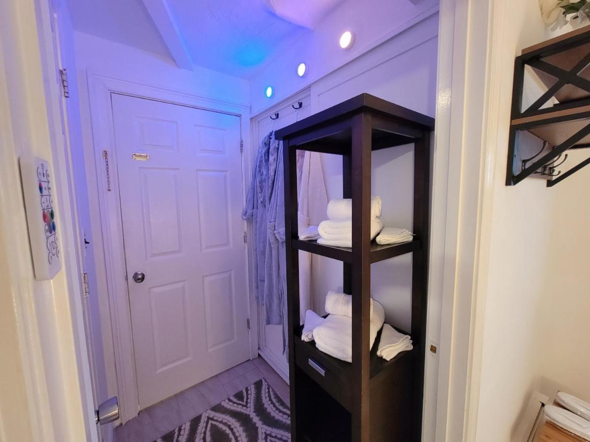 Comfy And Chic Boston Apartment! Free Parking Екстериор снимка
