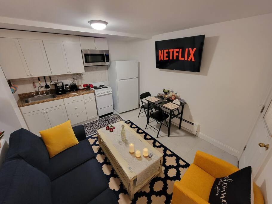 Comfy And Chic Boston Apartment! Free Parking Екстериор снимка